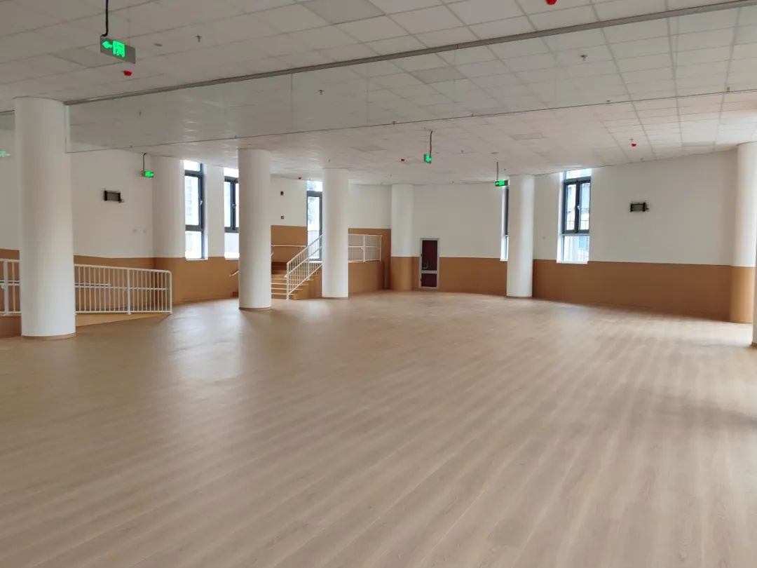 1683255303517828.jpg 1683255303517828.jpg